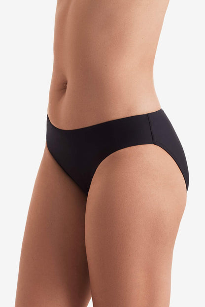 Mimi Flamingo Soleil Solids Logan Pant | Venus Great Deal