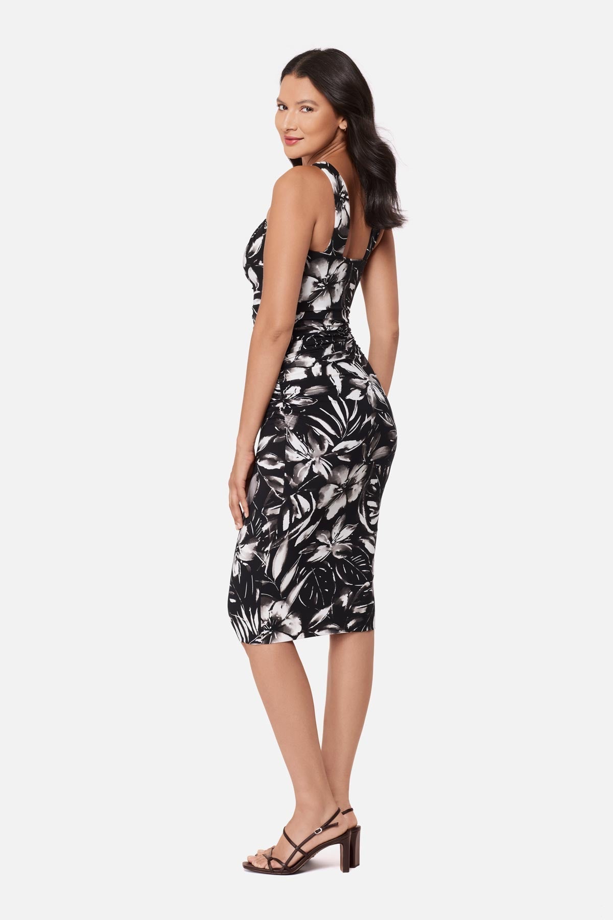 Idol Shaping Dress in Monochroma | Venus Value